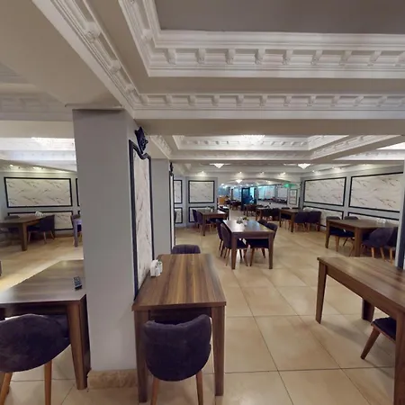 Panorama Hotel 3*